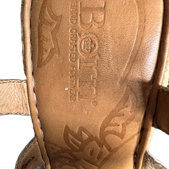 Born Wedge Sandals Women's Size 7 Silver Flower Metallic Platform Sandal - Picture 6 of 10